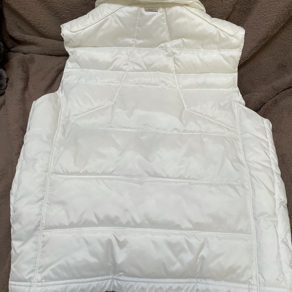 Calvin Klein Vest - Picture 3 of 3